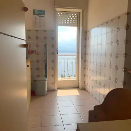 Apartment Sullo Stretto *